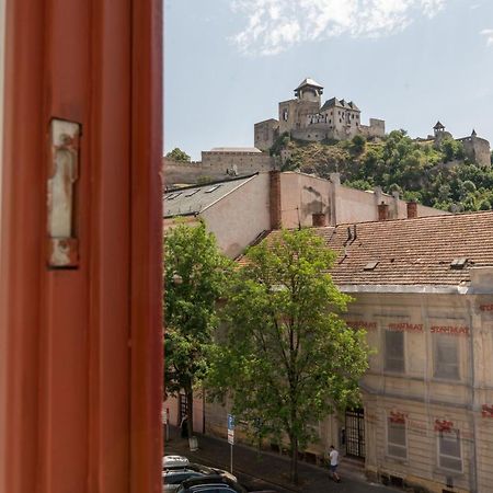 Penzion Deloris Trenčín Buitenkant foto