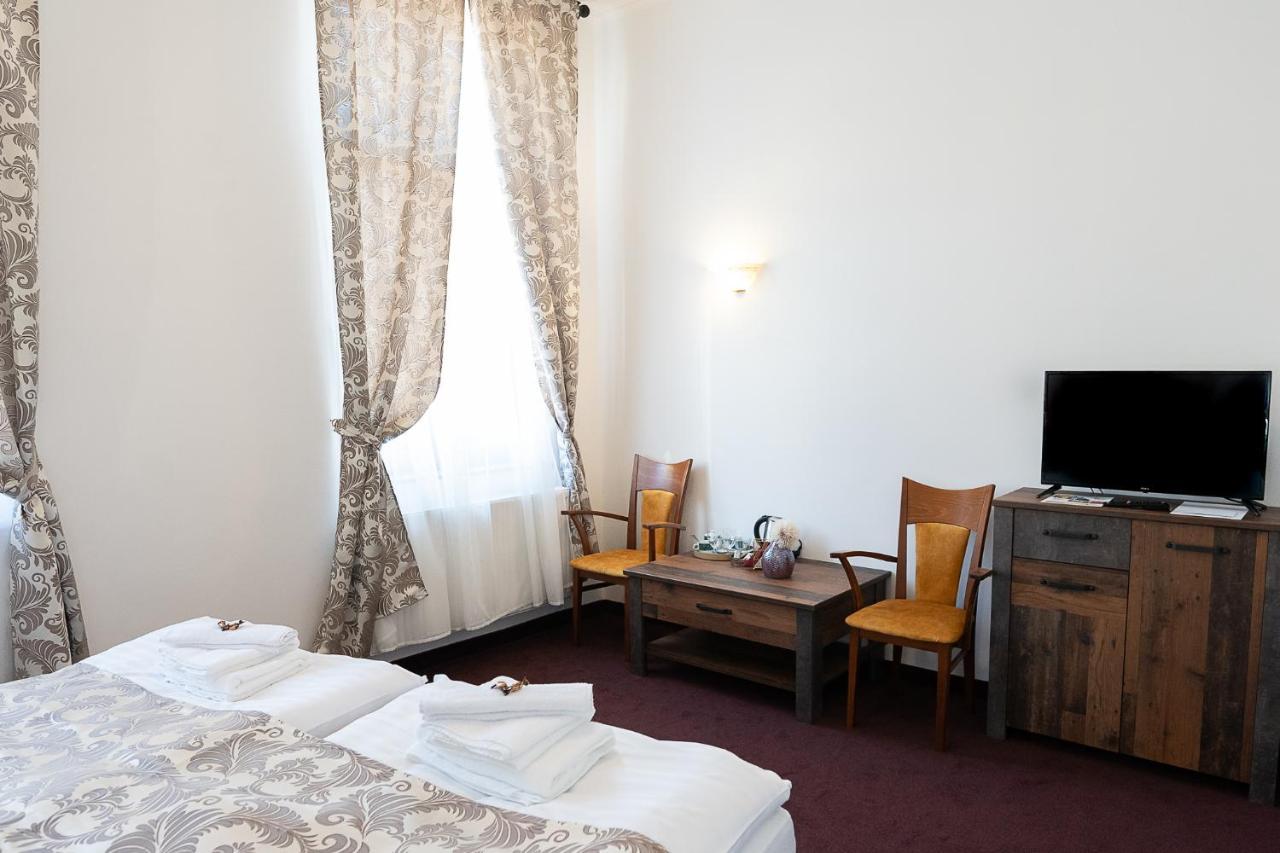 Penzion Deloris Trenčín Buitenkant foto