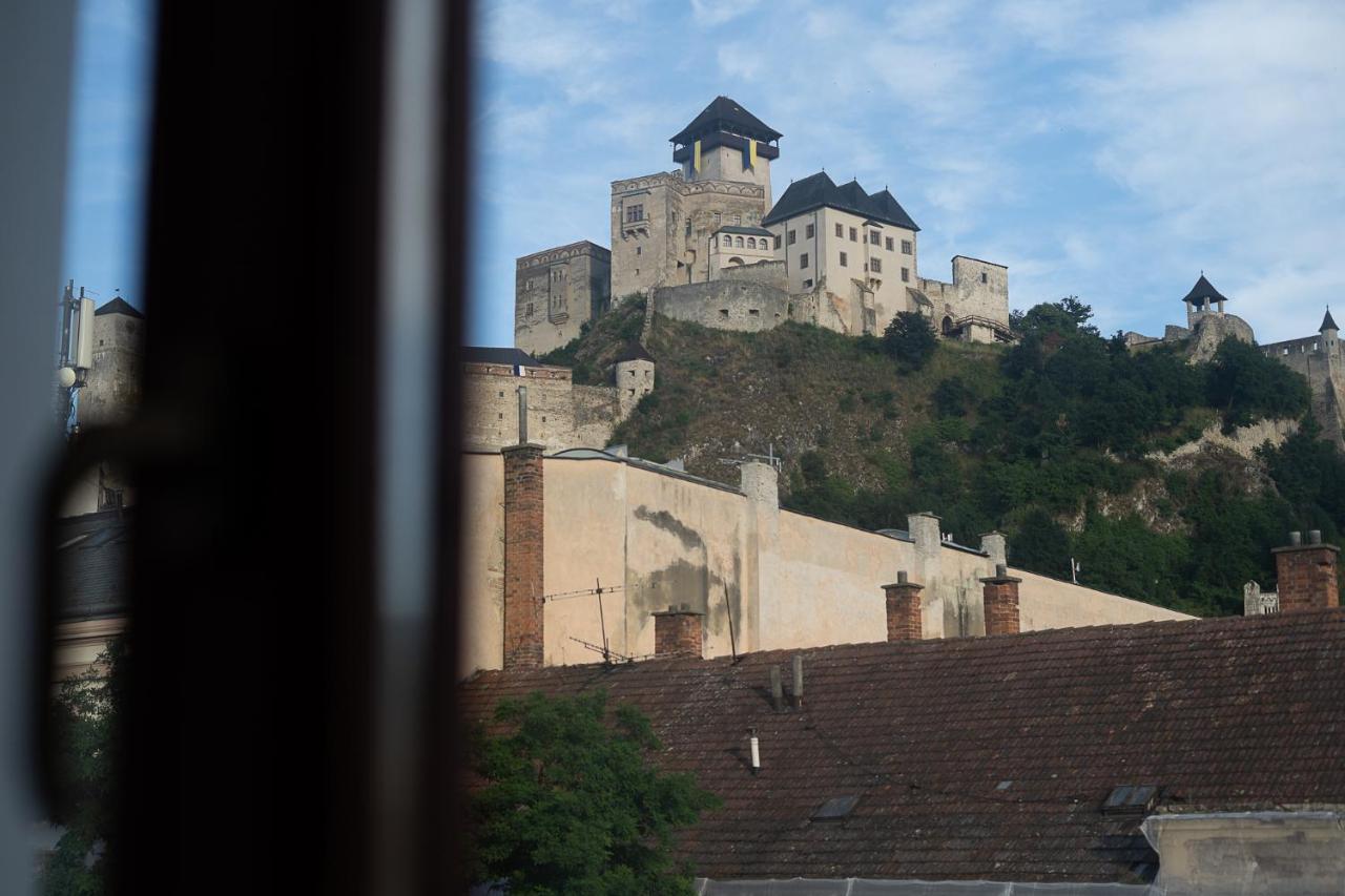 Penzion Deloris Trenčín Buitenkant foto